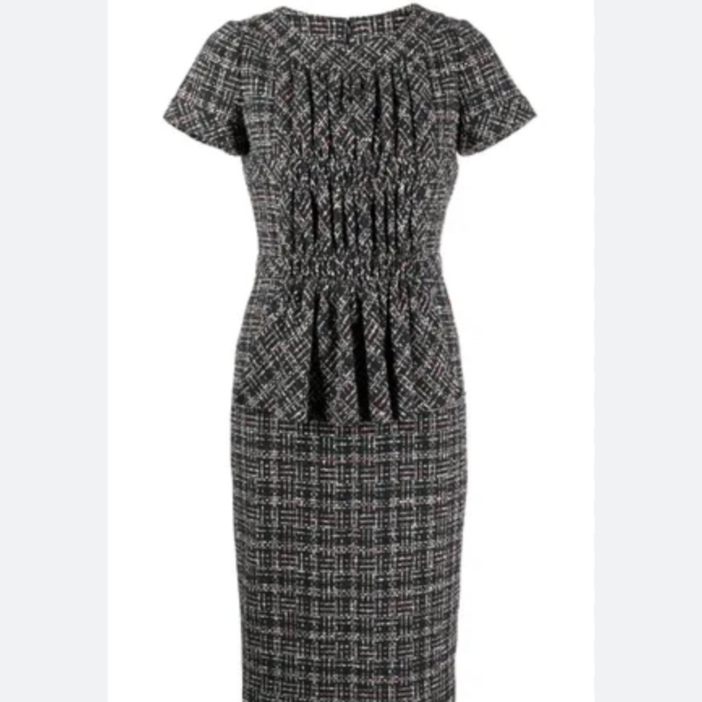 Like new chanel tweed dress - Picture 12 of 12